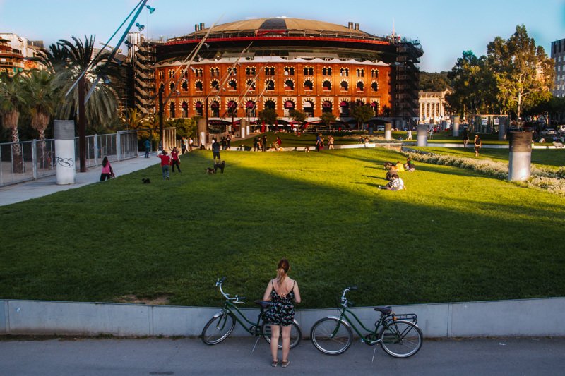 pequenos-monstros-barcelona-de-bicicleta-22